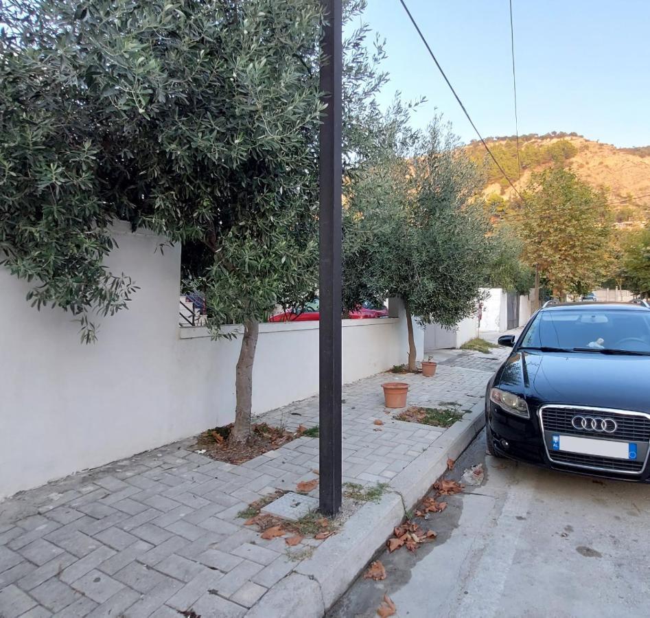 Jon Lägenhet Vlorë Exteriör bild