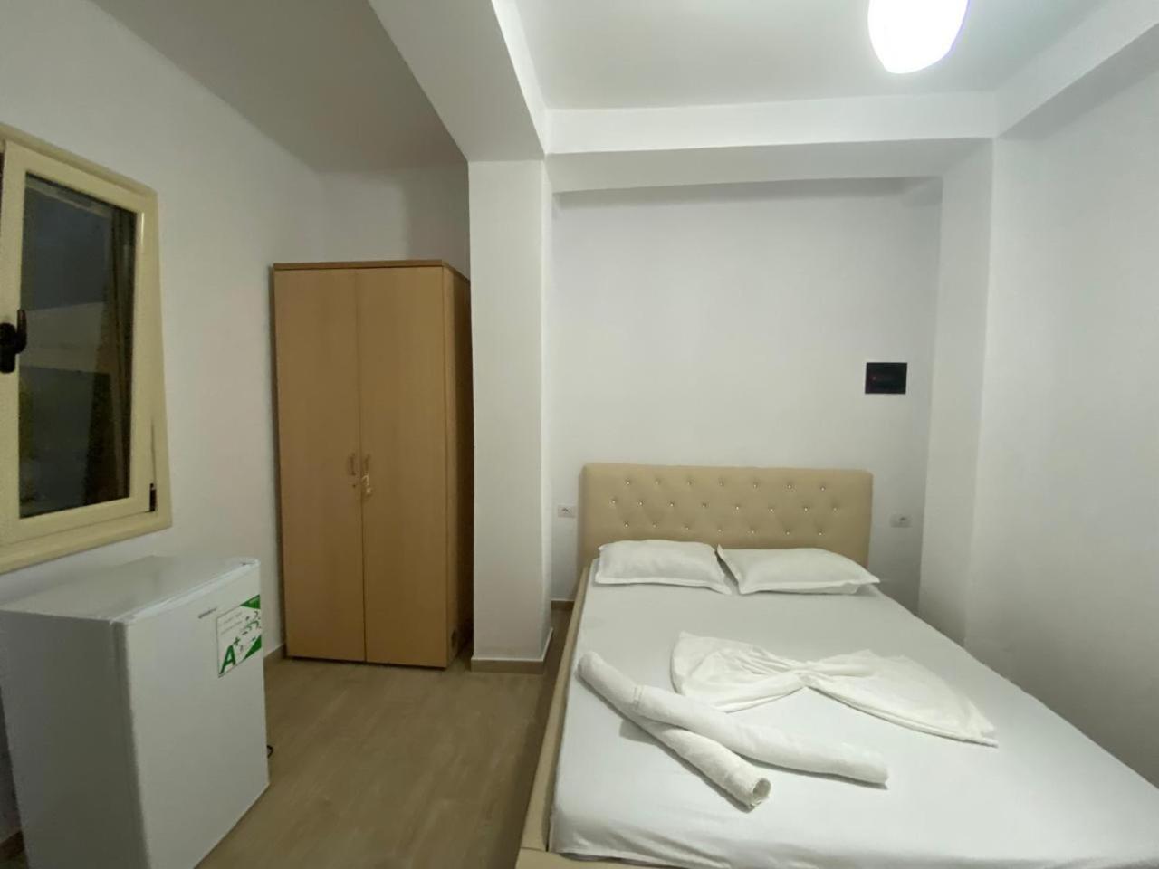 Jon Lägenhet Vlorë Exteriör bild